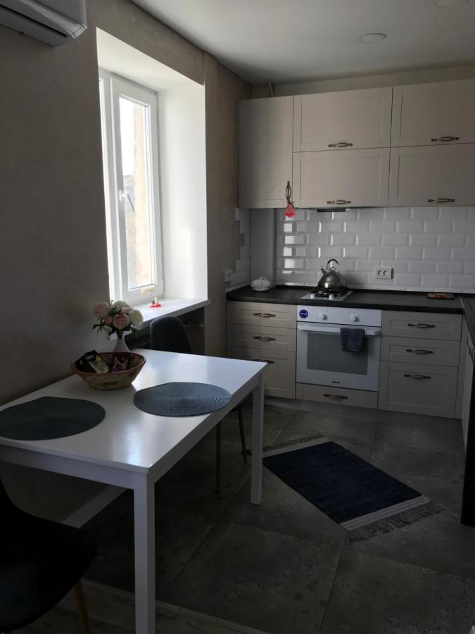 Ferienwohnung Flat in the city center Cherson Exterior foto